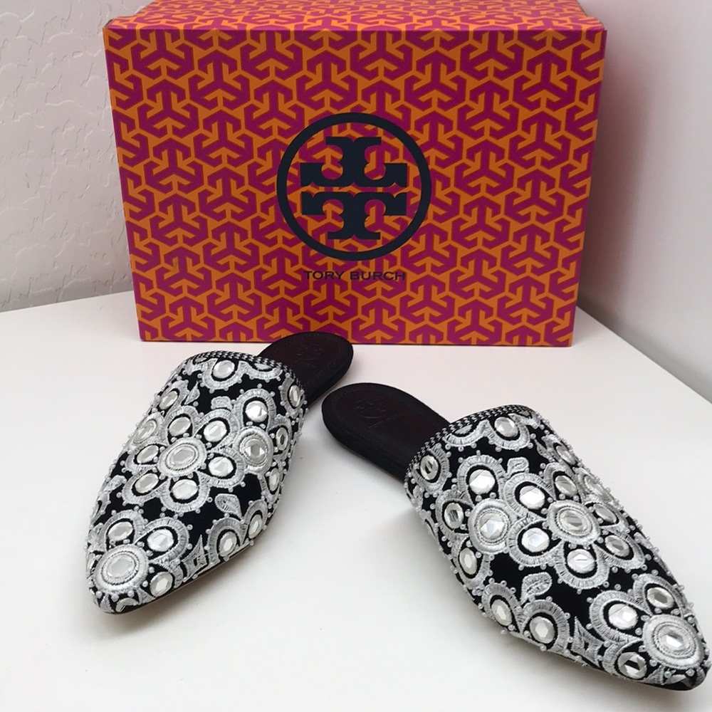 ❣️SOLD ❣️ - Tory Burch Women’s Jeweled Flats